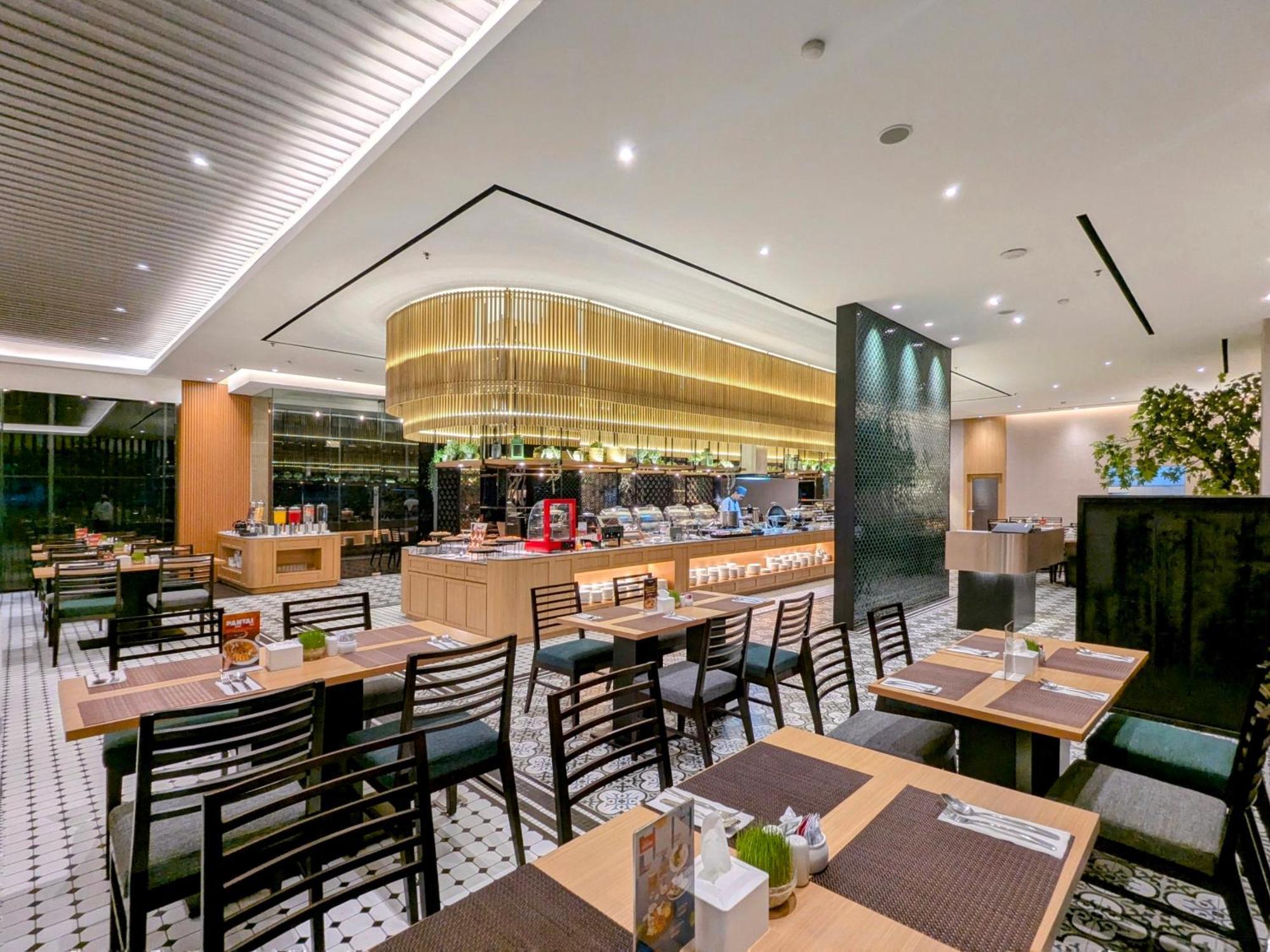 Grand Zuri Jababeka Hotel Cikarang