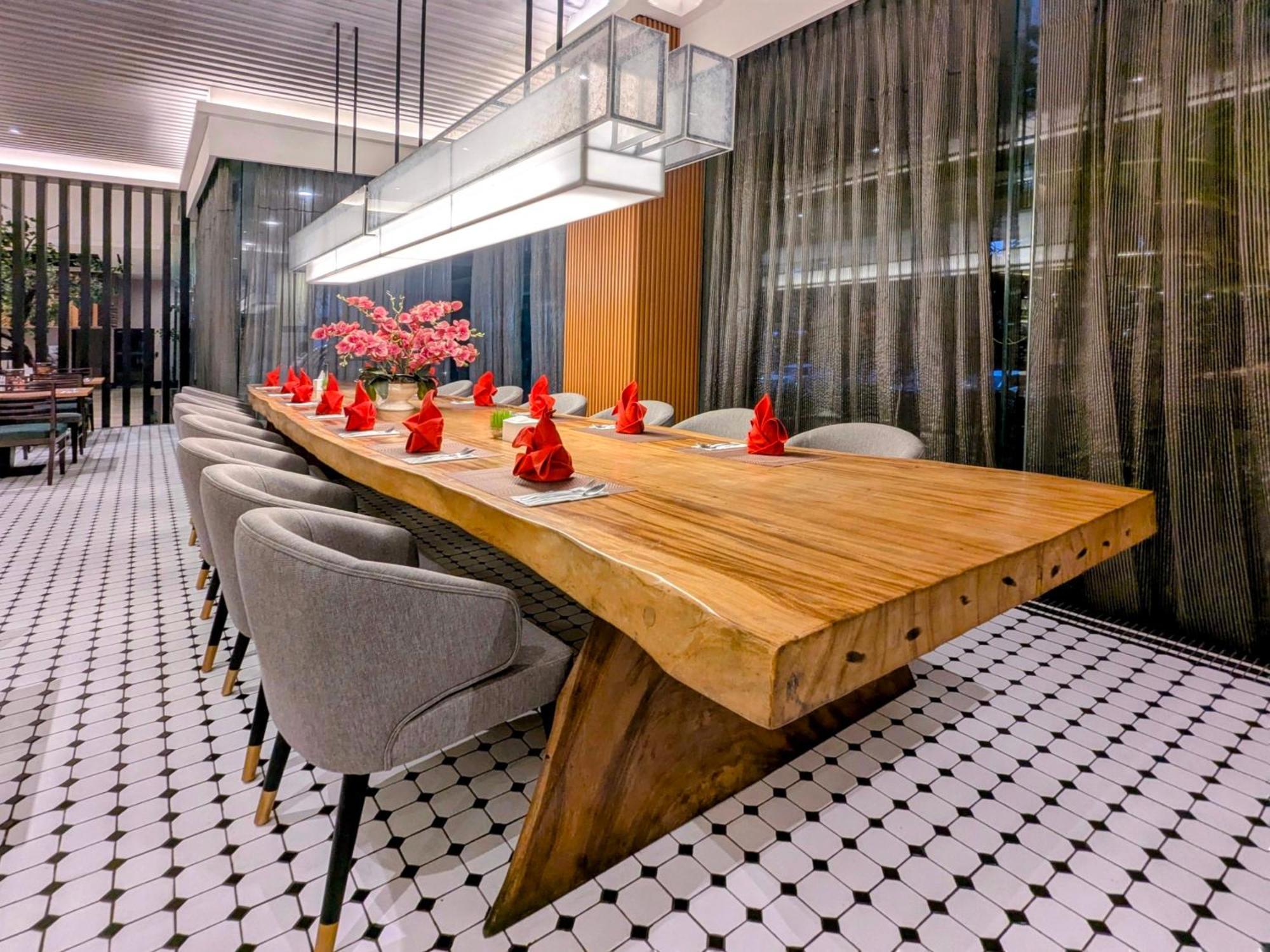 Hotel Grand Zuri Jababeka Cikarang