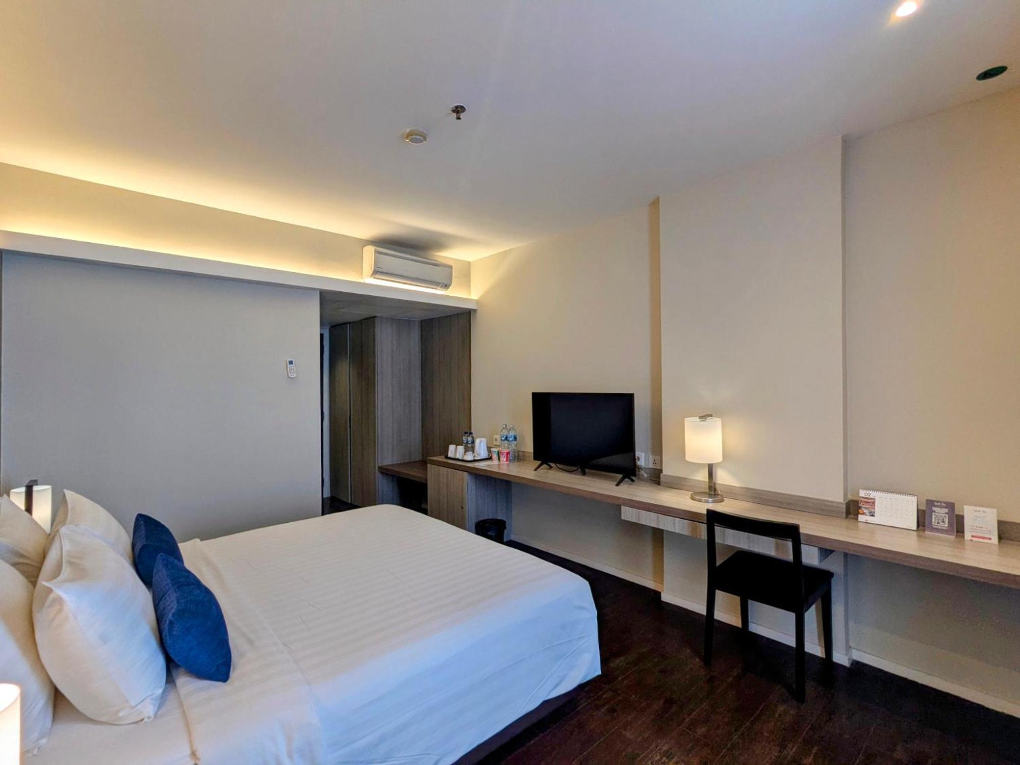 Grand Zuri Jababeka 4* Cikarang
