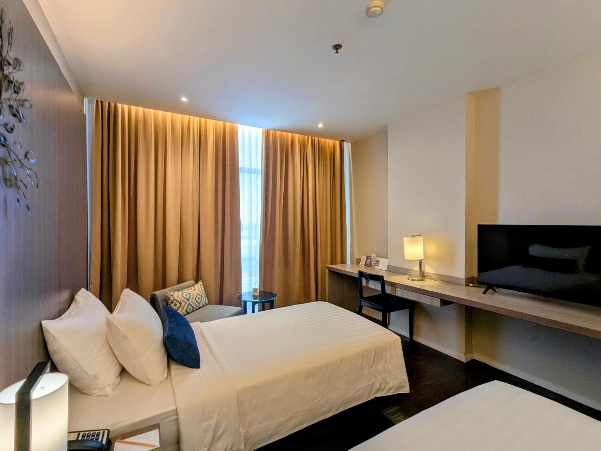 Hotel Grand Zuri Jababeka Cikarang