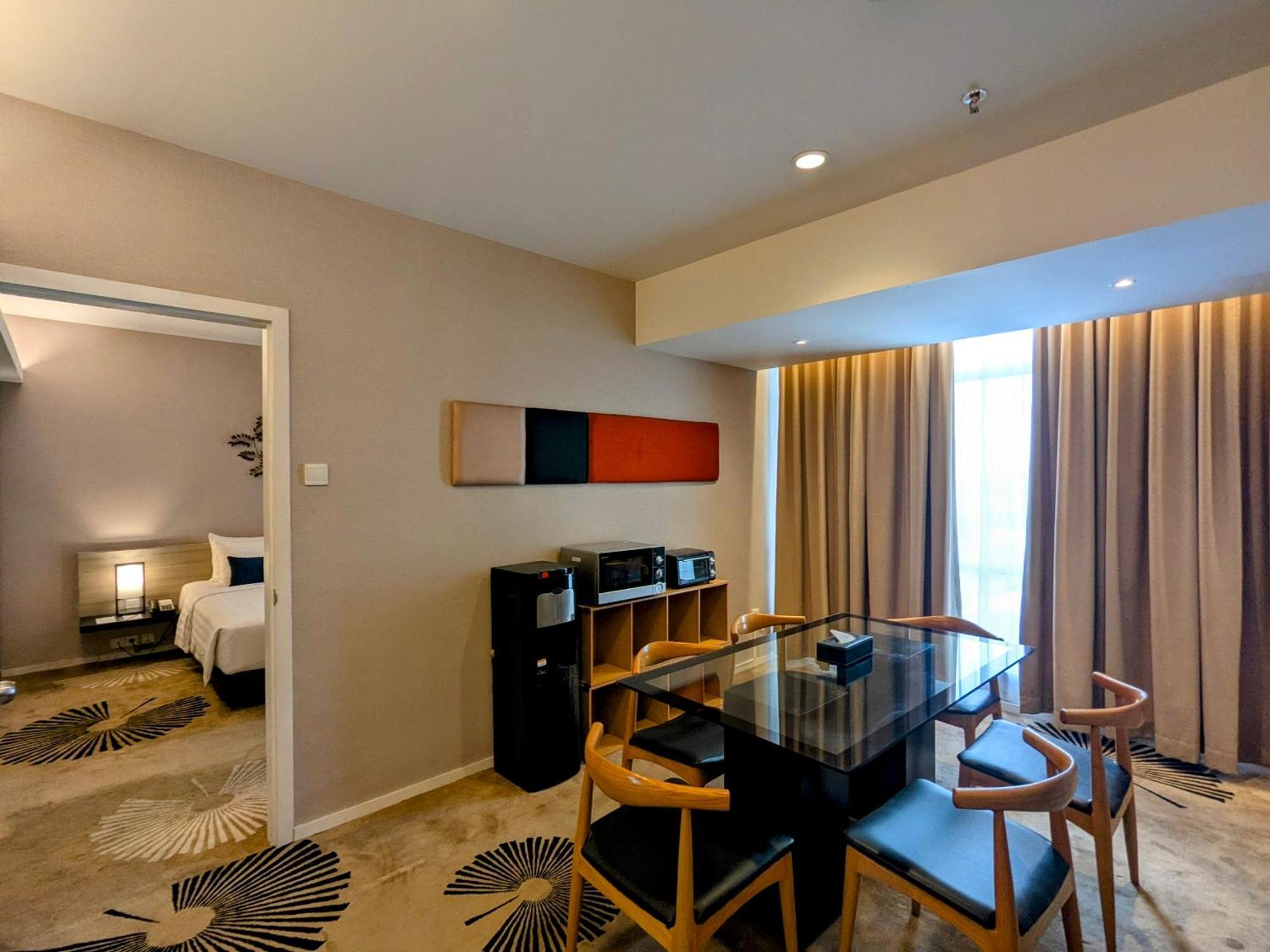 Hotel Grand Zuri Jababeka Cikarang