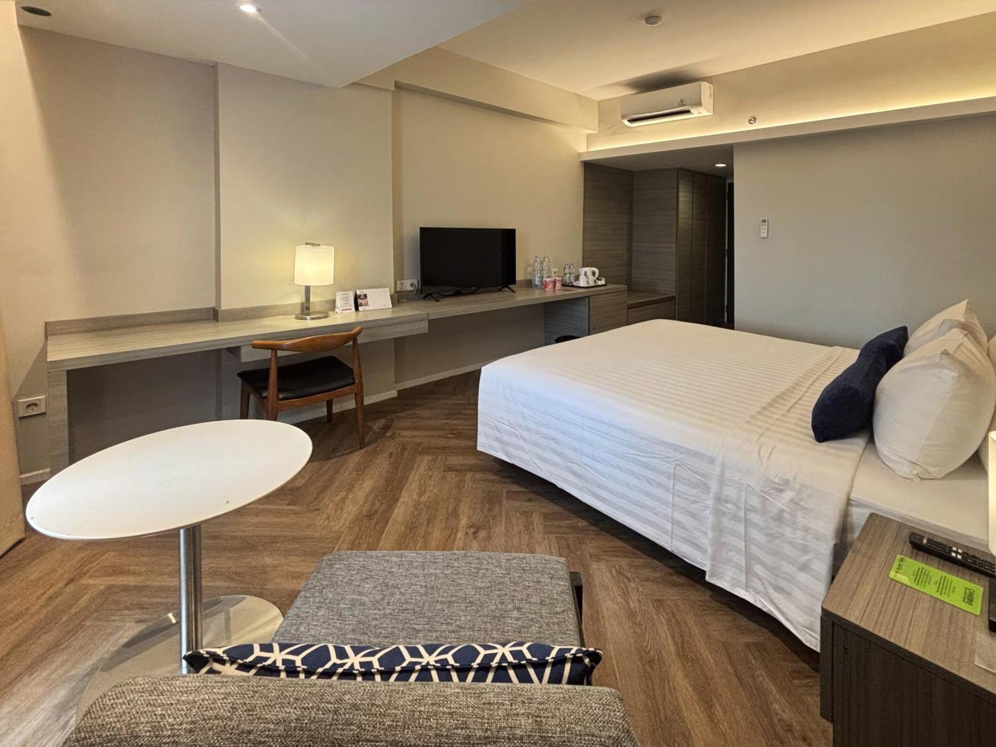 Grand Zuri Jababeka 4*