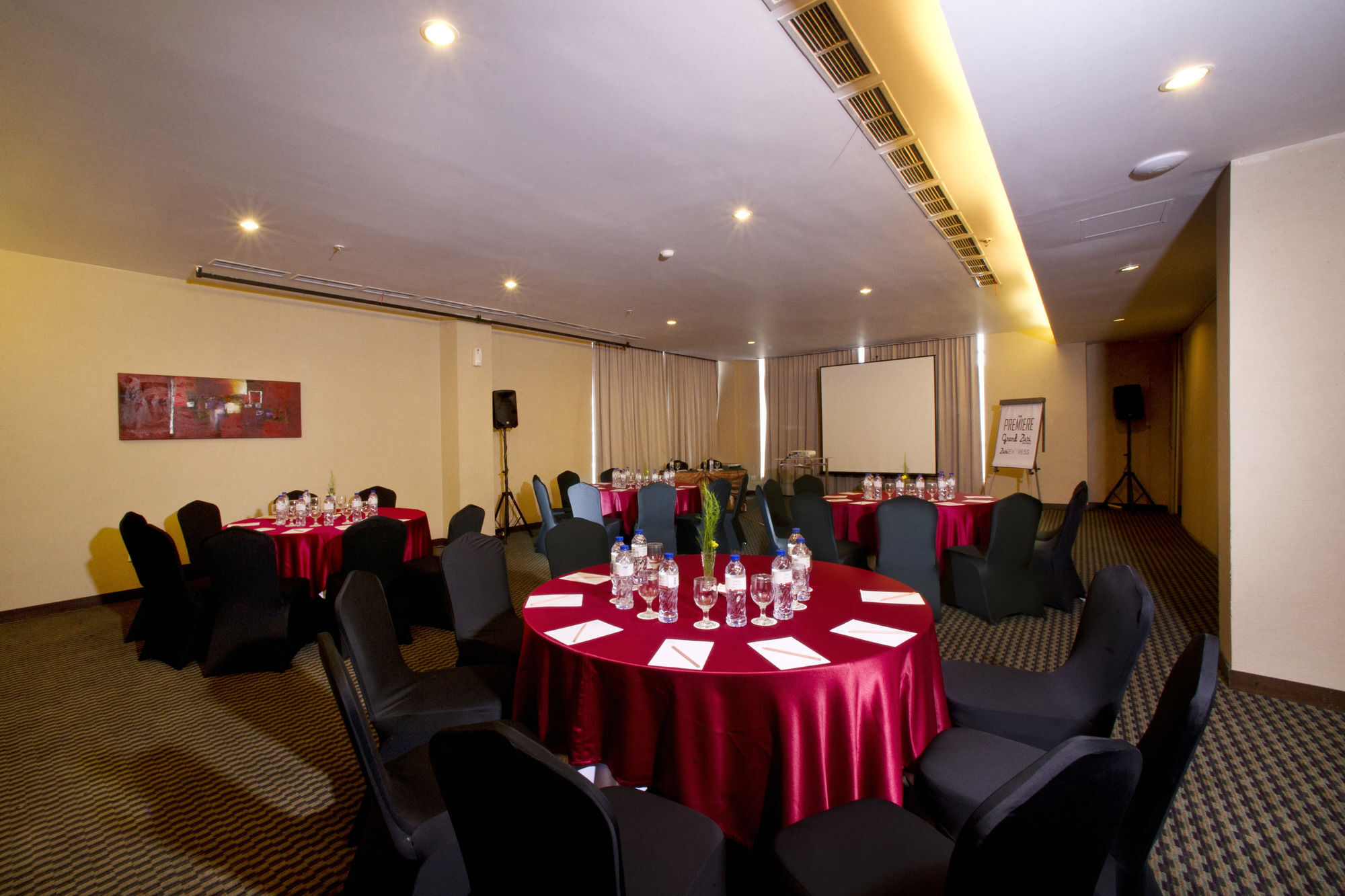 Grand Zuri Jababeka Hotel Cikarang